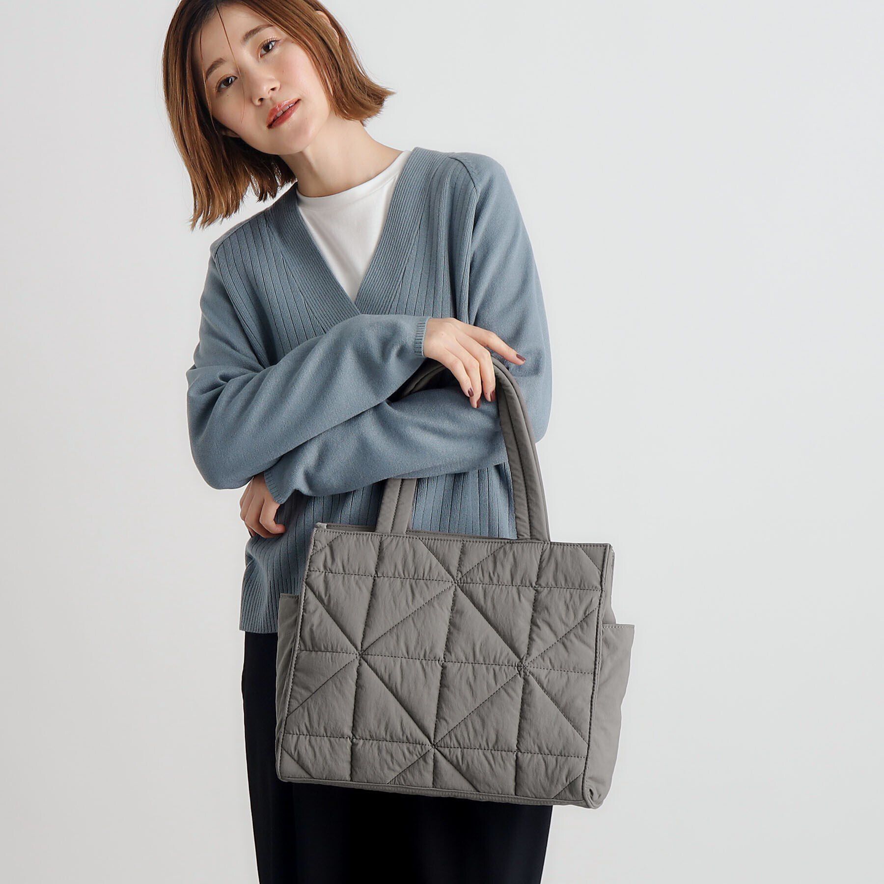 grove「【A4・軽量】キルト多ポケトート」|トートバッグ|