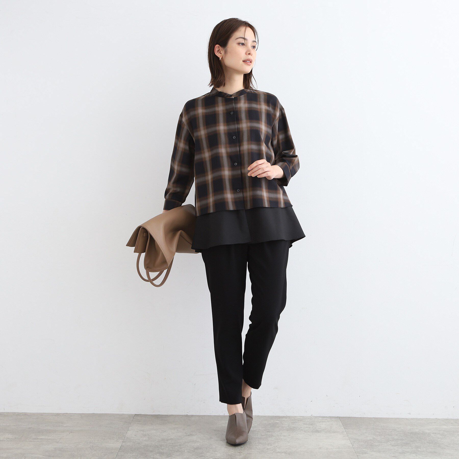 INDIVI「【褒められパンツ／高ストレッチ／ウエストゴム】タックテーパードパンツ」|その他|