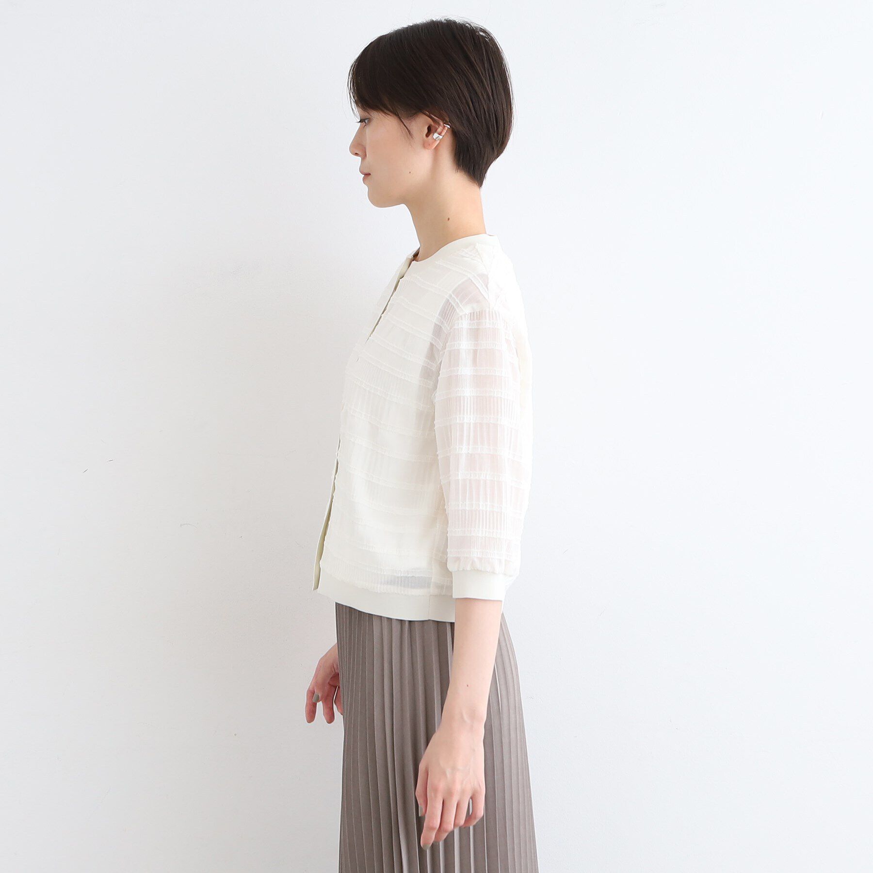 INDIVI「【洗える／SETUP可能】シャーリングクロップド丈カーディガンブラウス」|カーディガン|