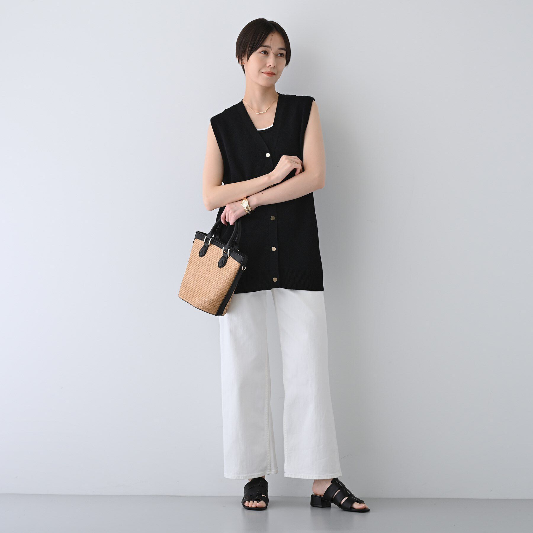 INDIVI「【合皮】グルカ風デザインミュールサンダル」|サンダル|