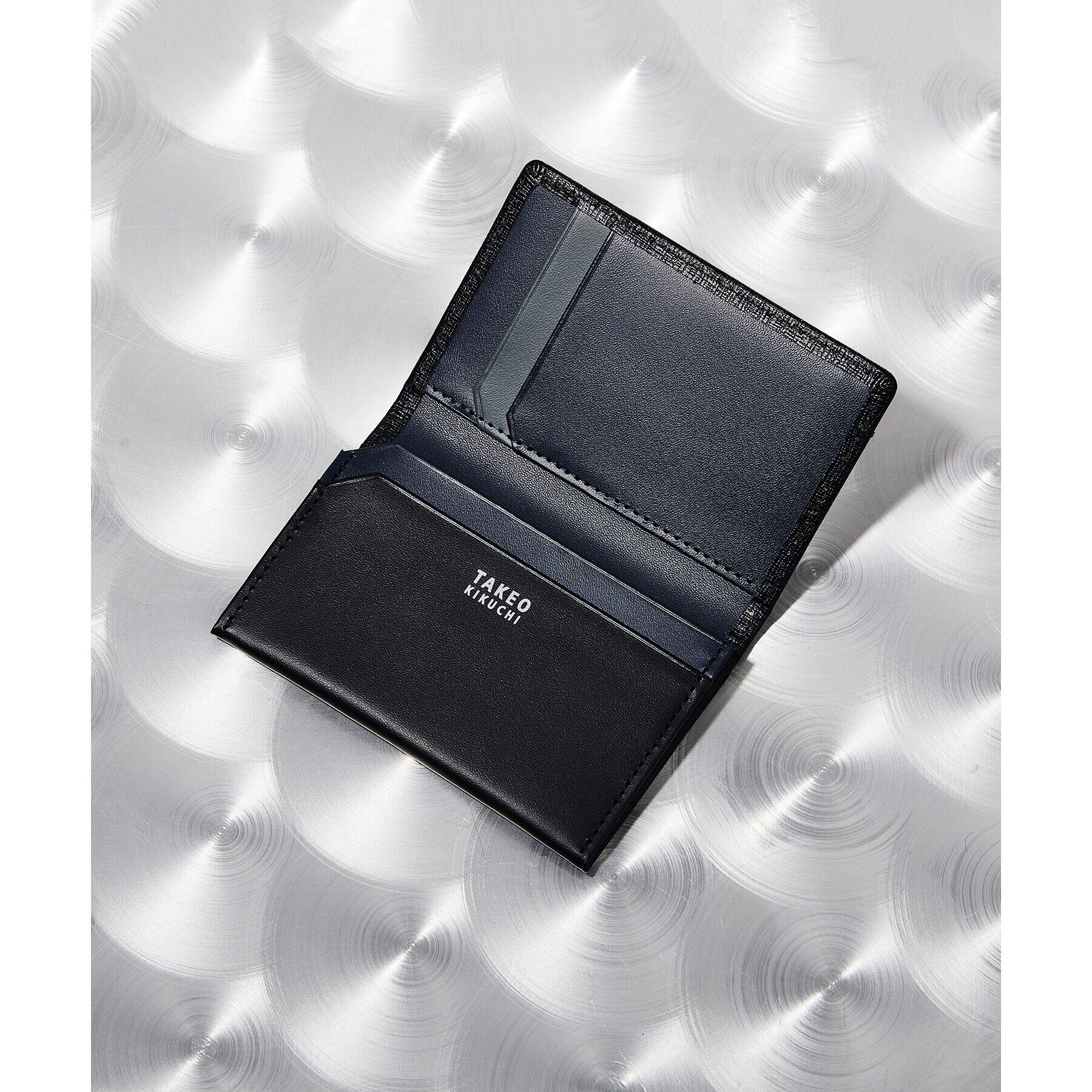 TAKEO KIKUCHI「配色型押しレザー名刺入れ&ICカード段付き」|名刺入れ・カードケース|ブラック(619)