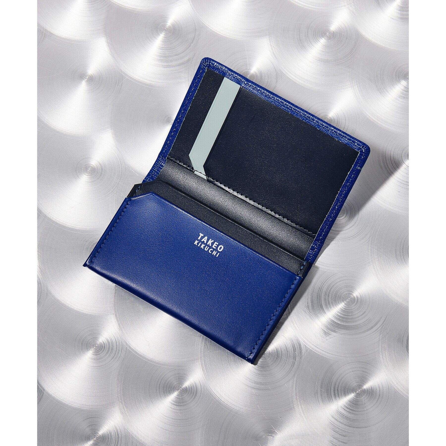 TAKEO KIKUCHI「配色型押しレザー名刺入れ&ICカード段付き」|名刺入れ・カードケース|ブルー(692)