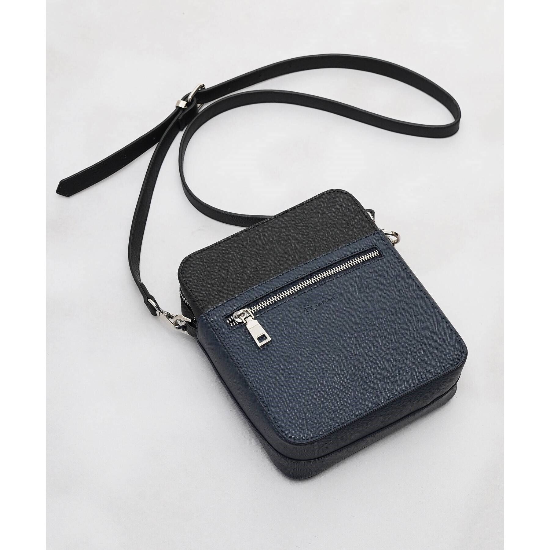 tk.TAKEO KIKUCHI「バイカラースクエアボックスショルダーバッグ」|ショルダー・メッセンジャー|ﾌﾞﾗｯｸ(519)