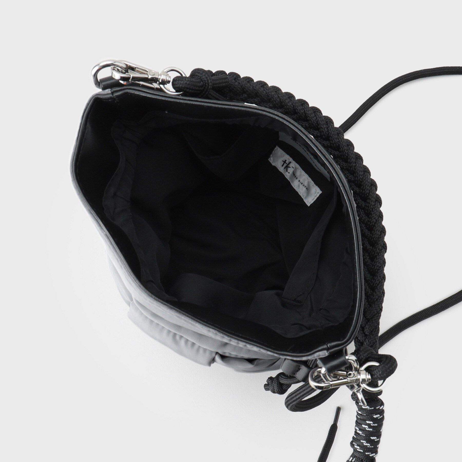 tk.TAKEO KIKUCHI「ADAMPATEK 別注 パテッドイントレ巾着ショルダーバッグ」|ショルダー・メッセンジャー|