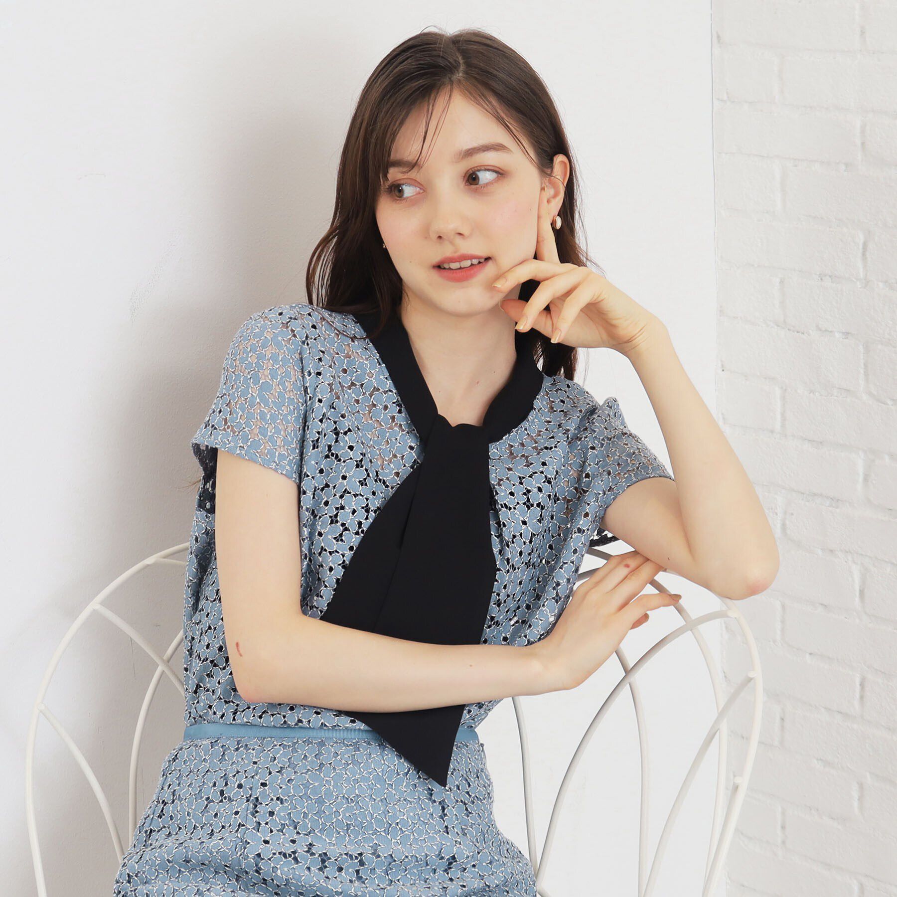 index「ミニフラワーレースボウタイブラウス【洗濯機洗い可/イージーアイロン】」|シャツ・ブラウス|ブルー(891)