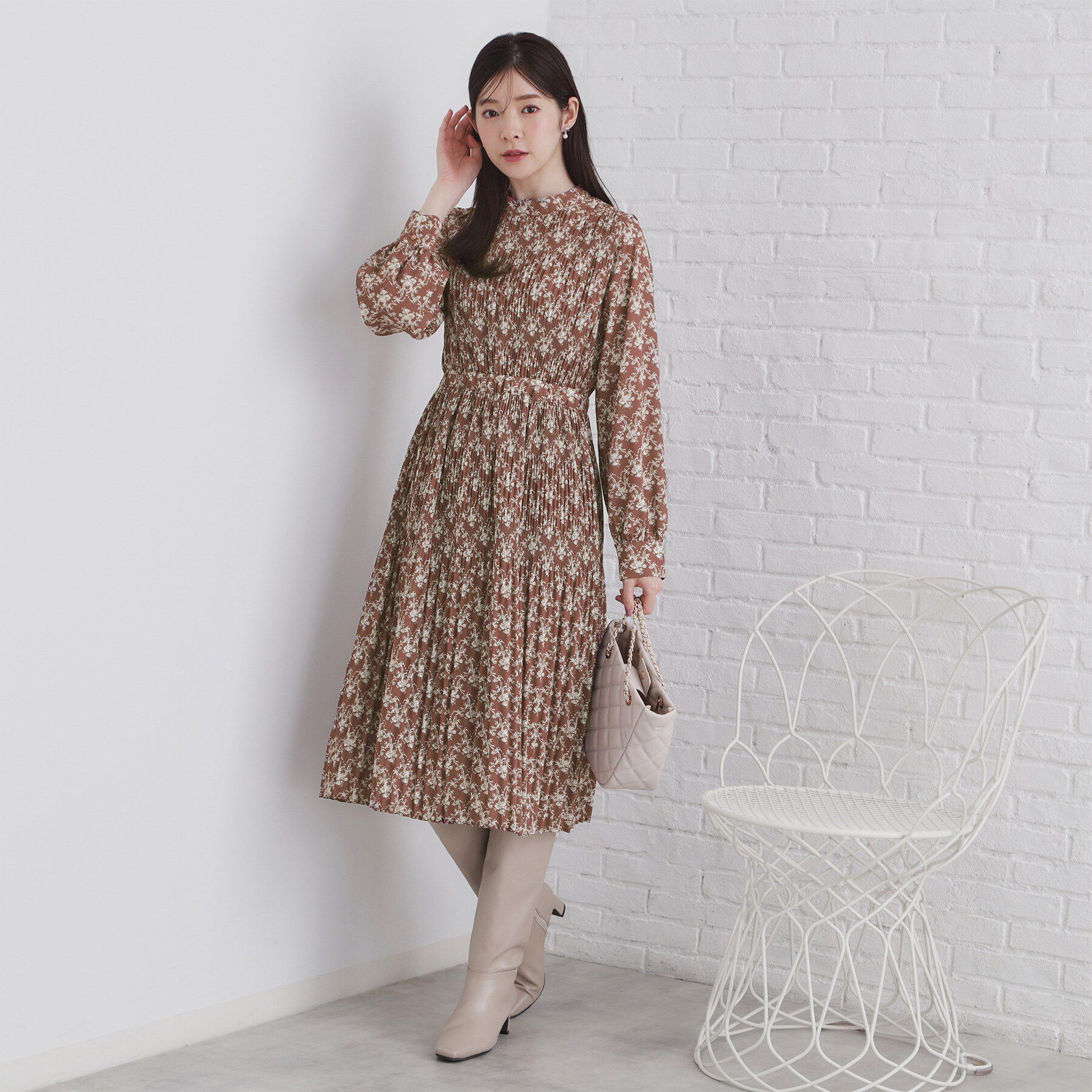 index「マジョリカプリーツ小花柄ワンピース【洗濯機洗い可】」|ワンピース|