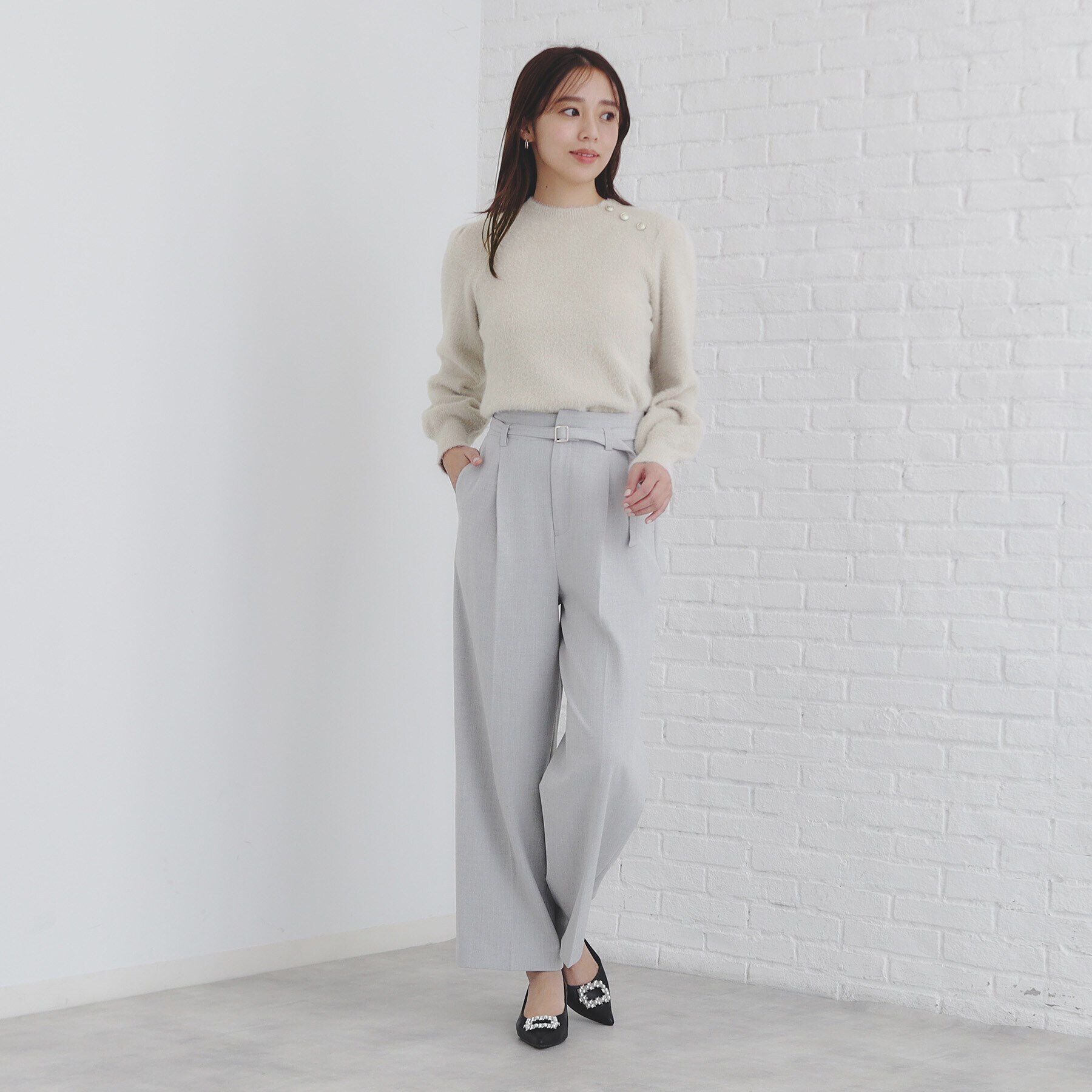 index「ゴールドボタンパフスリーブラメフェザーニット【洗濯機洗い可】」|ニット・セーター|