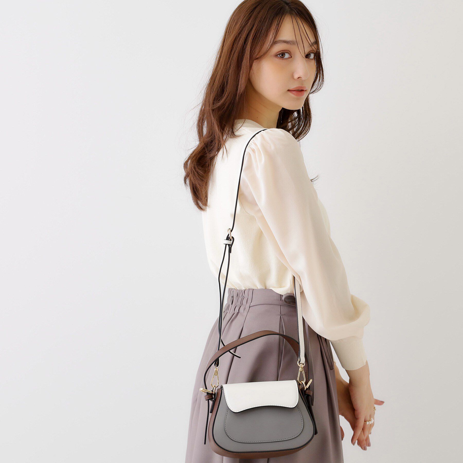 Couture broach「配色ハンドバッグ」|ハンドバッグ|