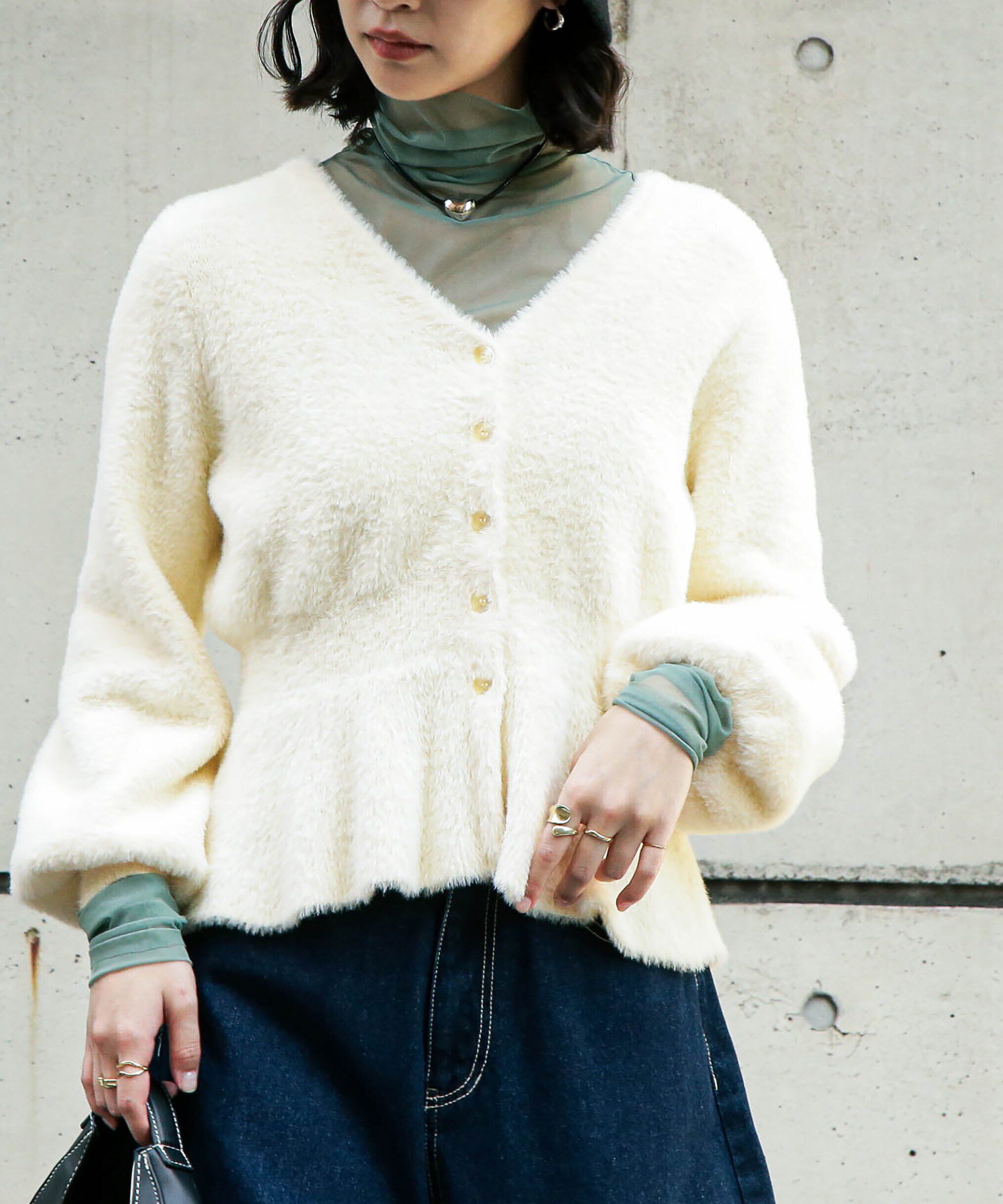  「ショートシャギーペプラムニットカーディガン」|ニット・セーター|