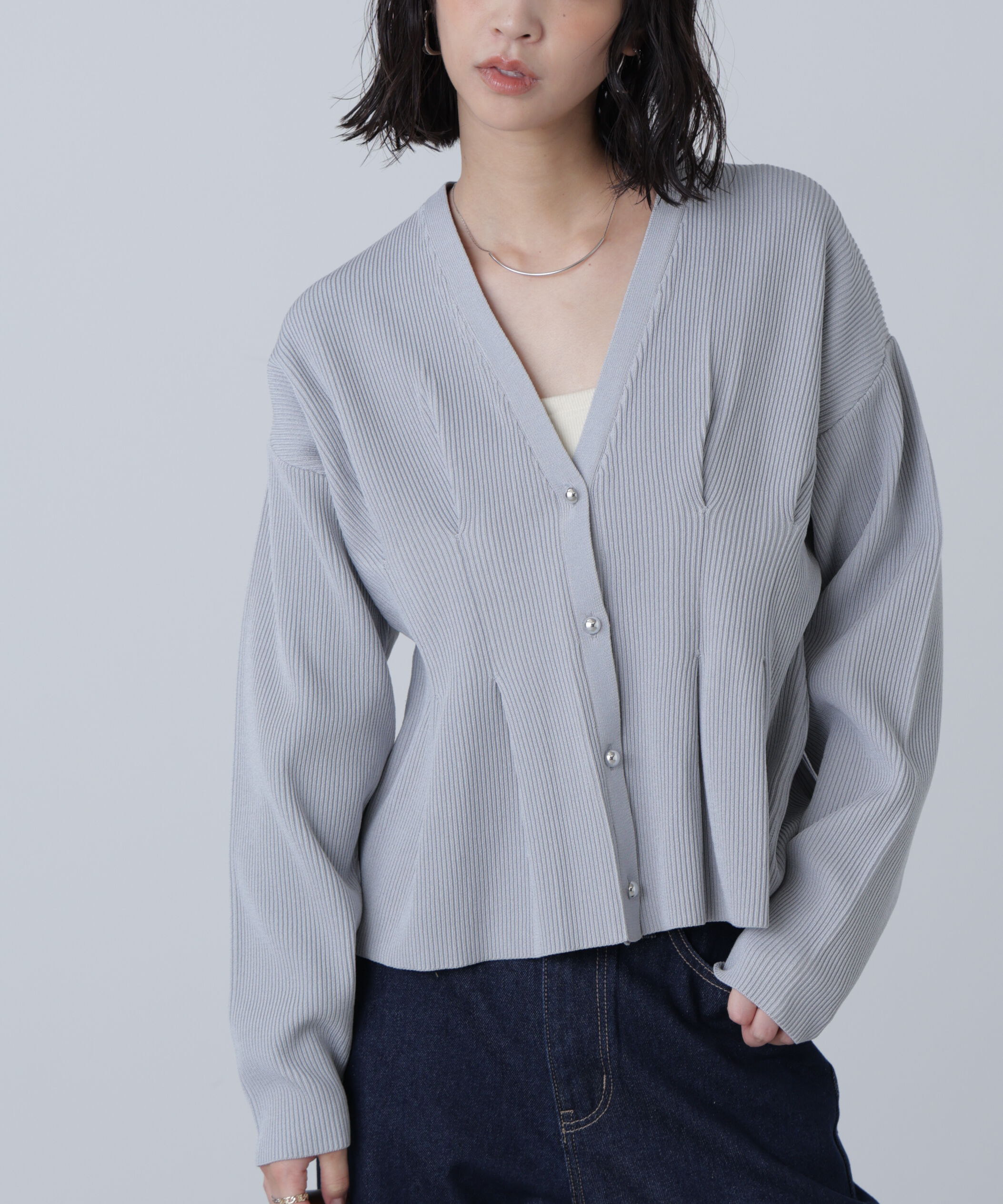  「ウエストタックメタリックボタンカーディガン」|ニット・セーター|