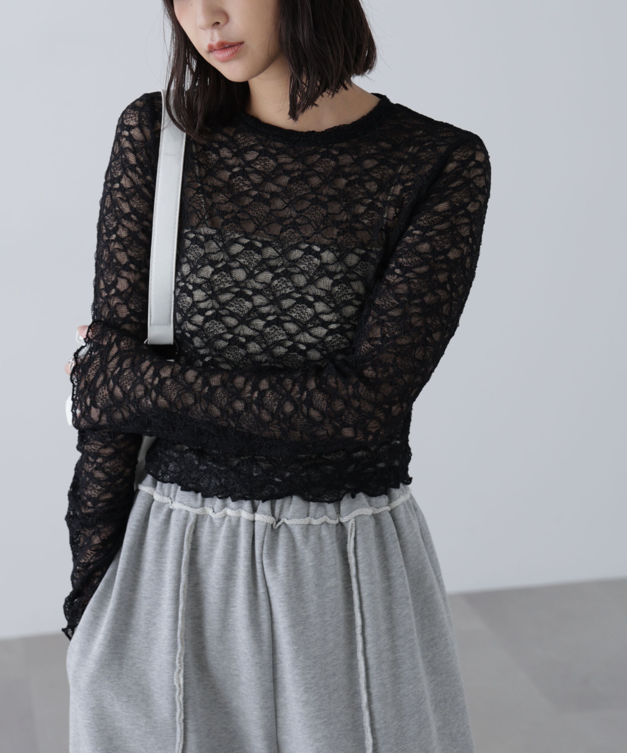  「ショート丈レーストップス」|Tシャツ・カットソー|ブラック