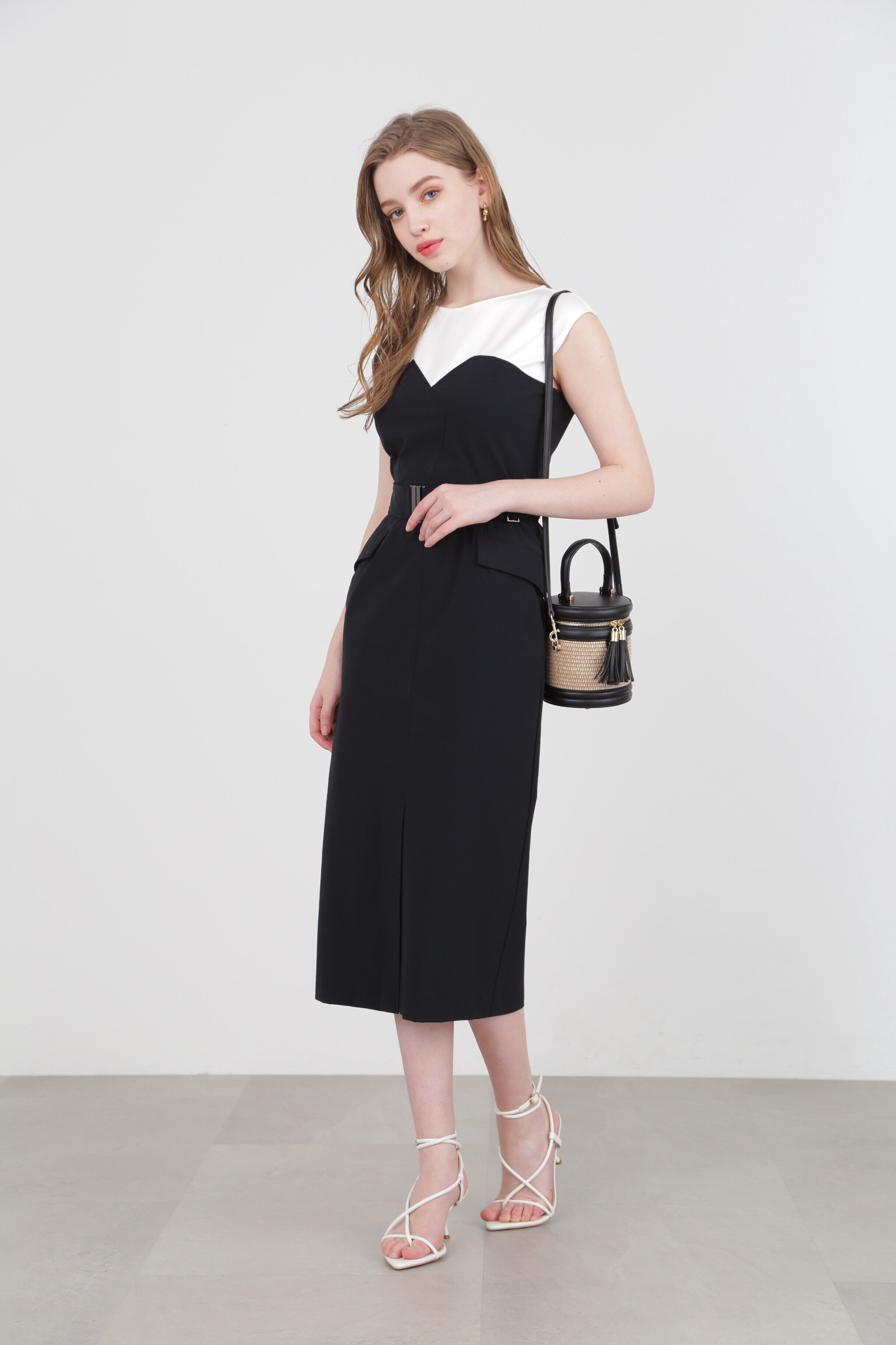  「◆バイカラーコンビタイトワンピース」|ワンピース|