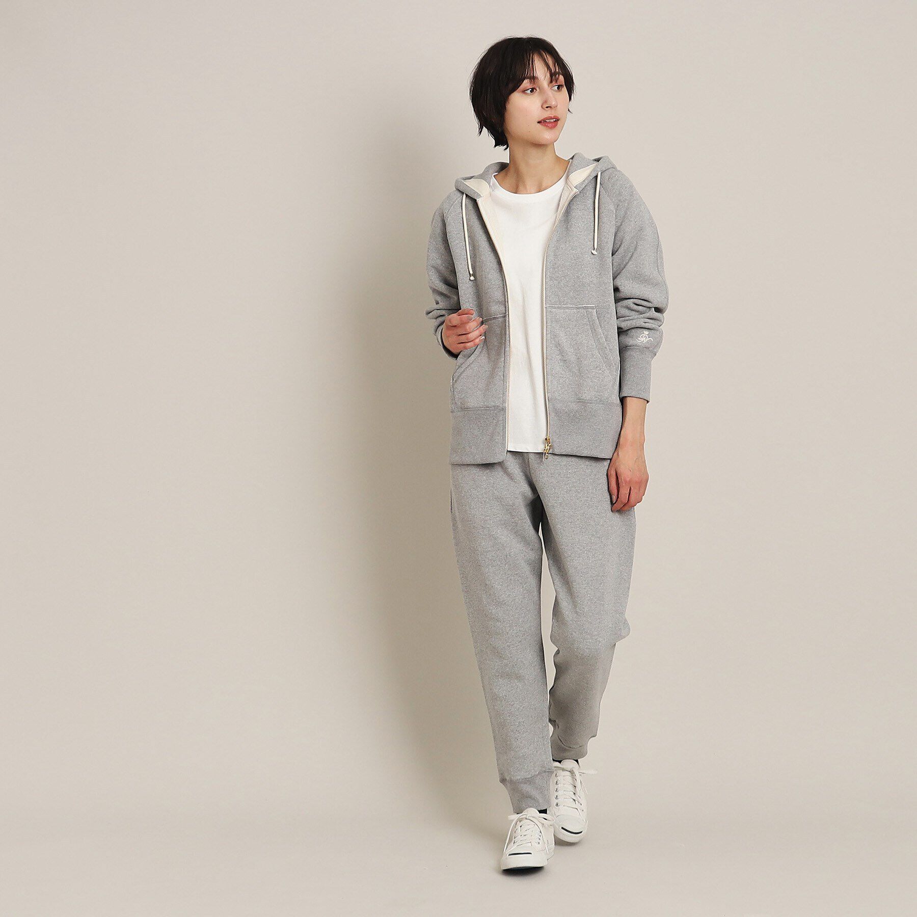 Dessin「【ユニセックス・日本製・洗える】吊り裏毛パーカ」|パーカー|