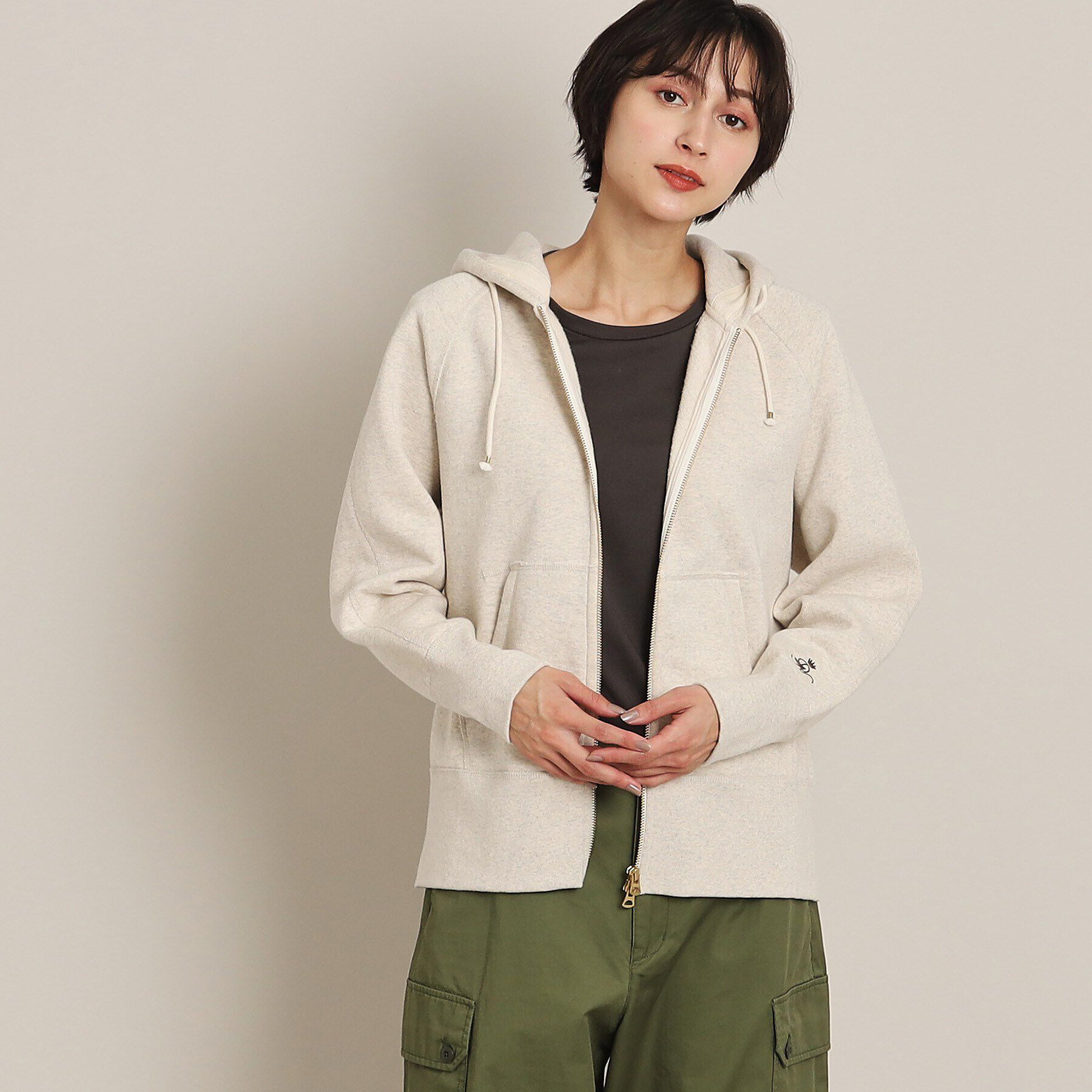 Dessin「【ユニセックス・日本製・洗える】吊り裏毛パーカ」|パーカー|ライトベージュ(05