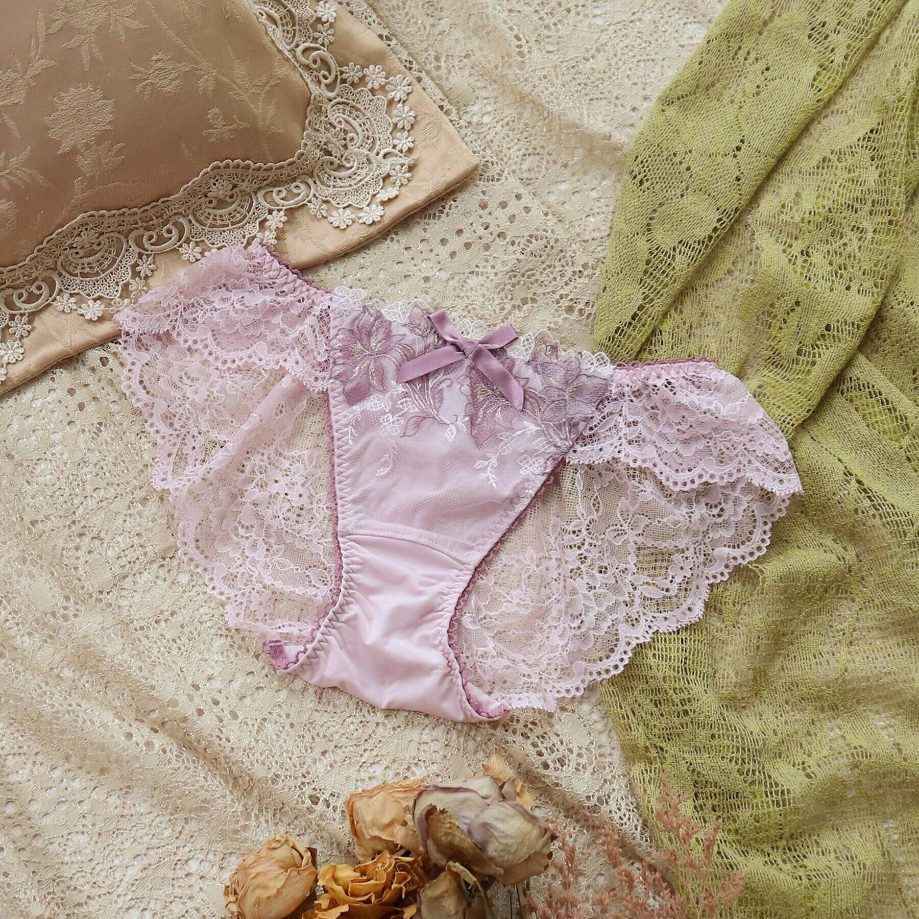 Risa Magli「エリ レースショーツ」|インナー|パープル(080)