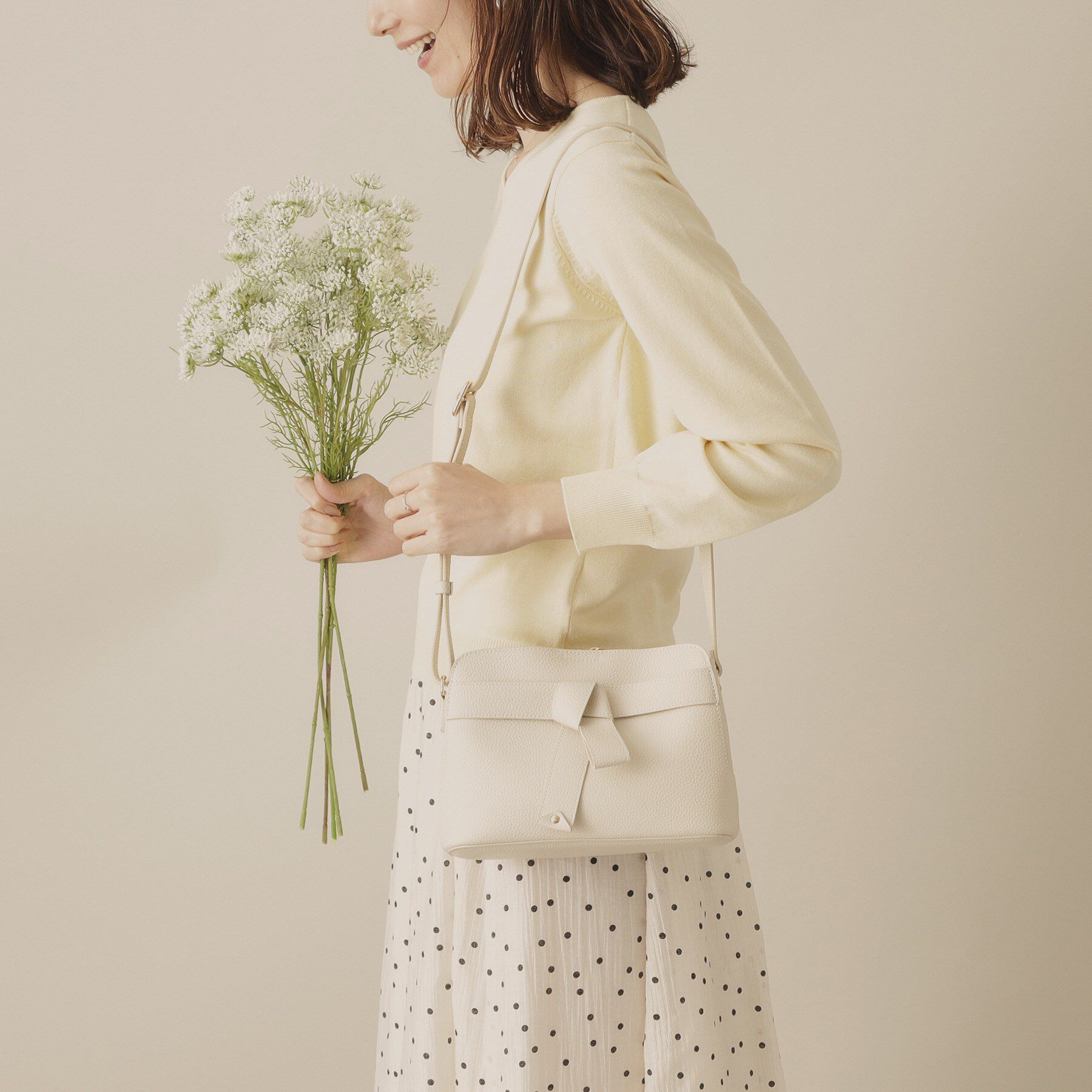 ITS&rsquo;DEMO「かるバッグミニショルダー」|ショルダー・メッセンジャー|アイボリー(004)