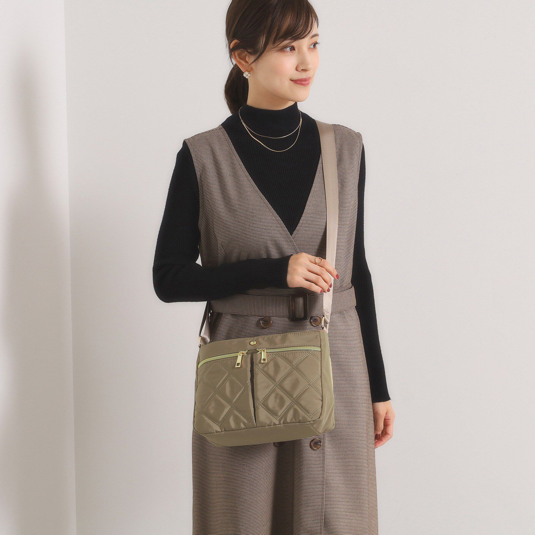 ITS&rsquo;DEMO「【10ポケット】収納アドバイザーキルトミニショルダー」|ショルダー・メッセンジャー|