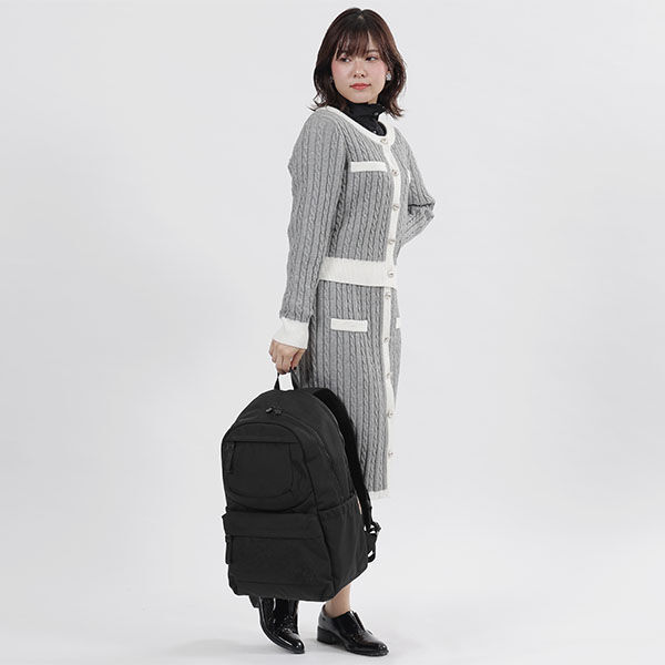 MARY QUANT「オールブラックシンプルロゴ リュックL」|リュック|