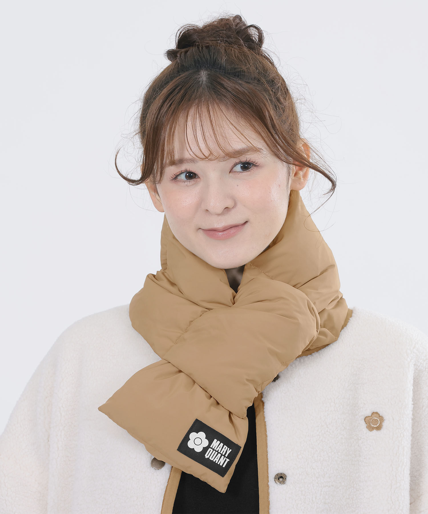 MARY QUANT「ポケッタブルダウン マフラー」|マフラー|