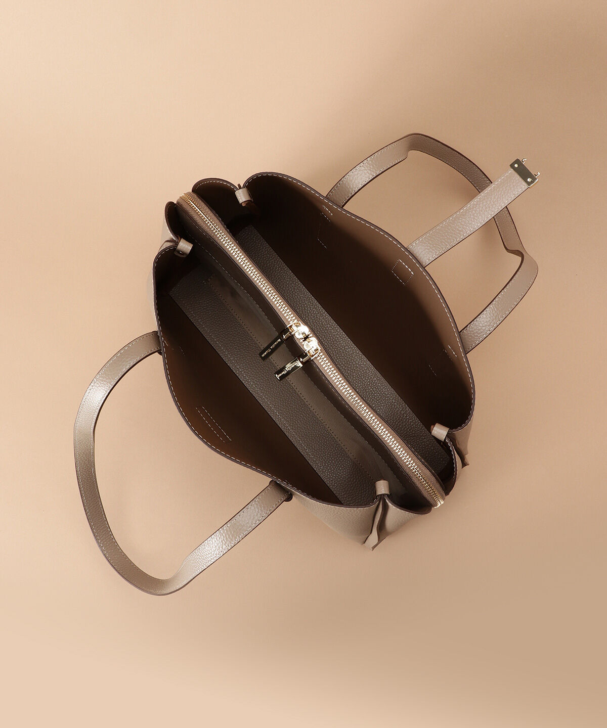 Samantha Thavasa「スクエア金具 シンプルトートバッグ」|トートバッグ|