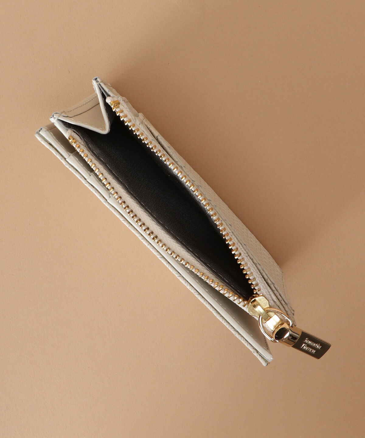 Samantha Thavasa「レース調型押し折財布」|財布|