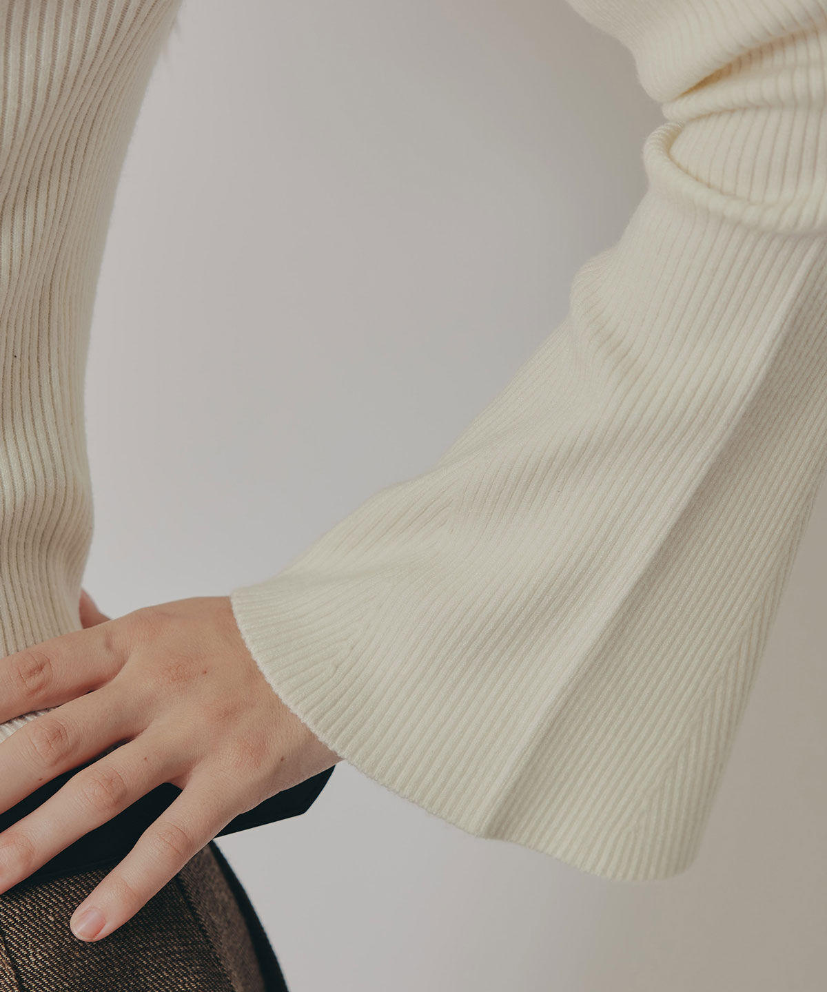 REDYAZEL「カットアウトリブニットトップス」|ニット・セーター|