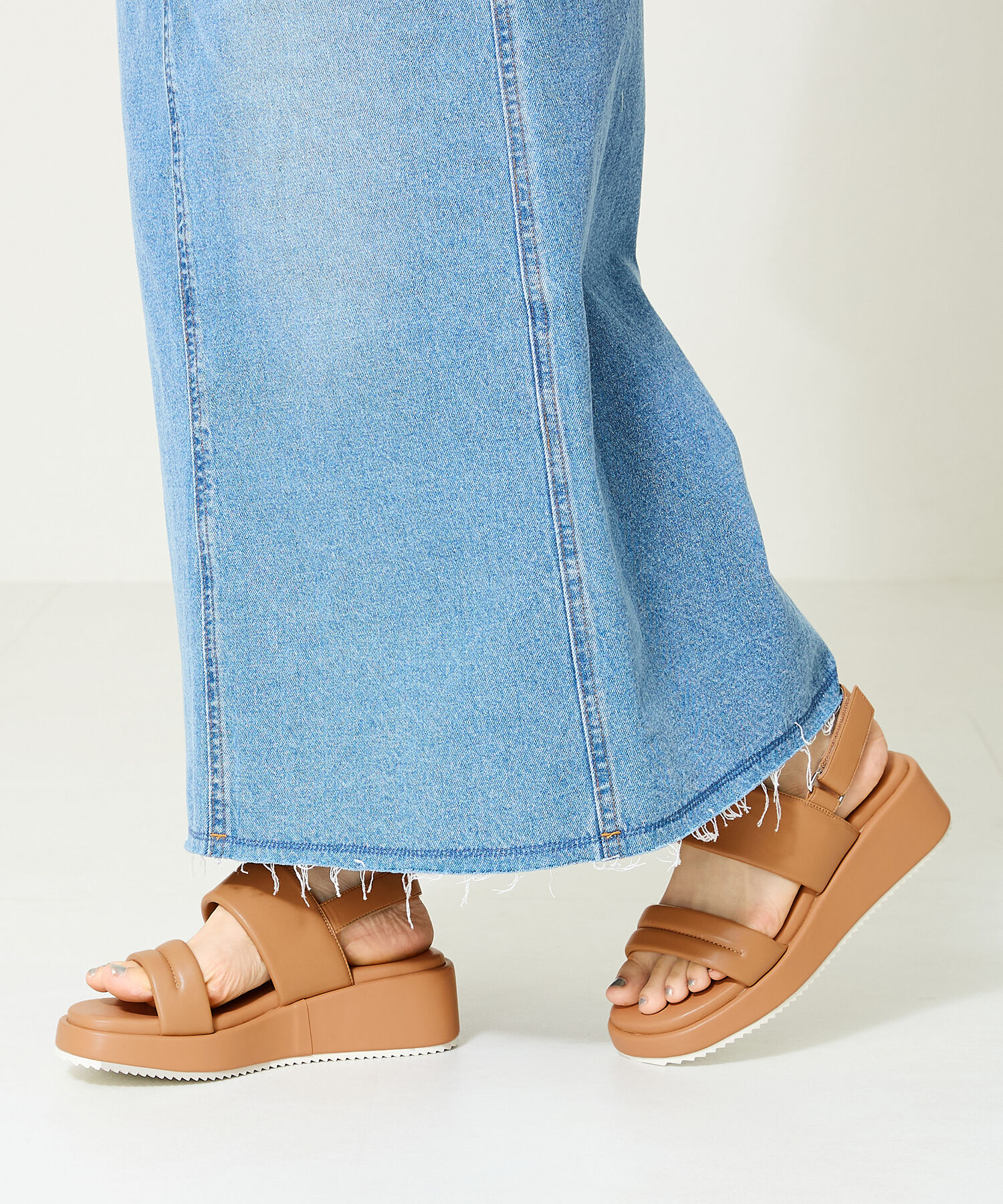 WA Oriental TRaffic「パデットストラップ厚底サンダル/42203」|サンダル|