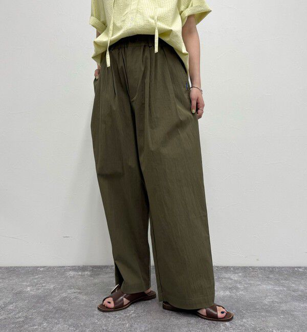 fredy emue「【GEVACO/ゲバコ】ギャザーテーパードパンツ」|チノ|カーキ