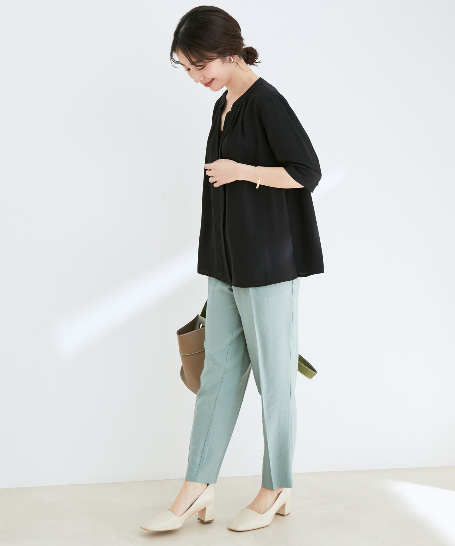 VIS「【EASY CARE】【新色追加】2WAYフロントタックブラウス」|シャツ・ブラウス|