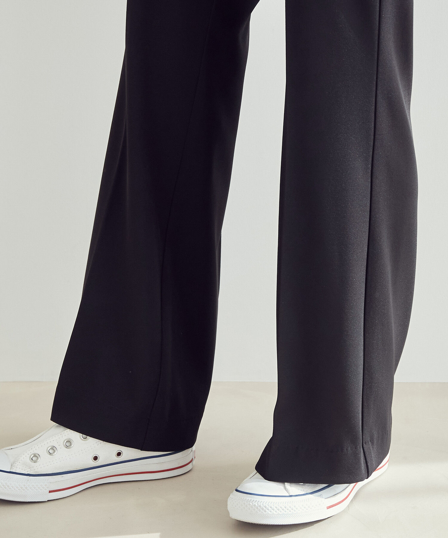 vis-a-vis「【WEB限定】【選べるカラー!コスパ最強パンツ】フレアーパンツ【洗濯機可】」|スラックス|