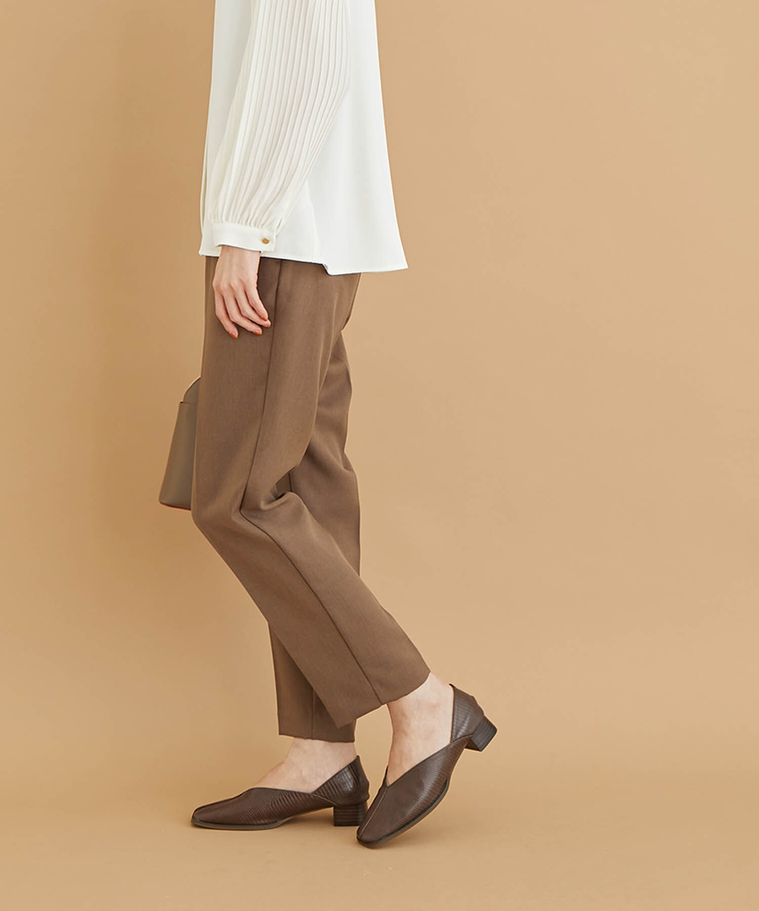 ROPE PICNIC PASSAGE「スクエアトゥセンターシーム甲深バブーシュ」|パンプス|