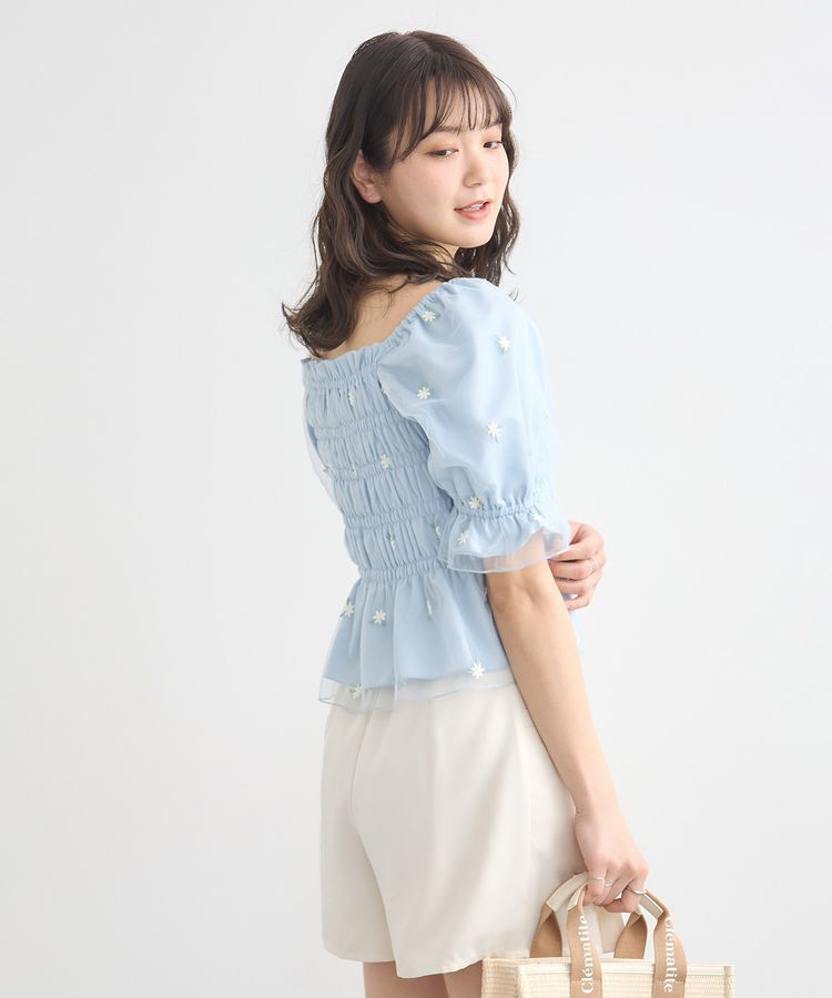 earth music&ecology「フラワー刺繍シャーリングプルオーバー」|シャツ・ブラウス|