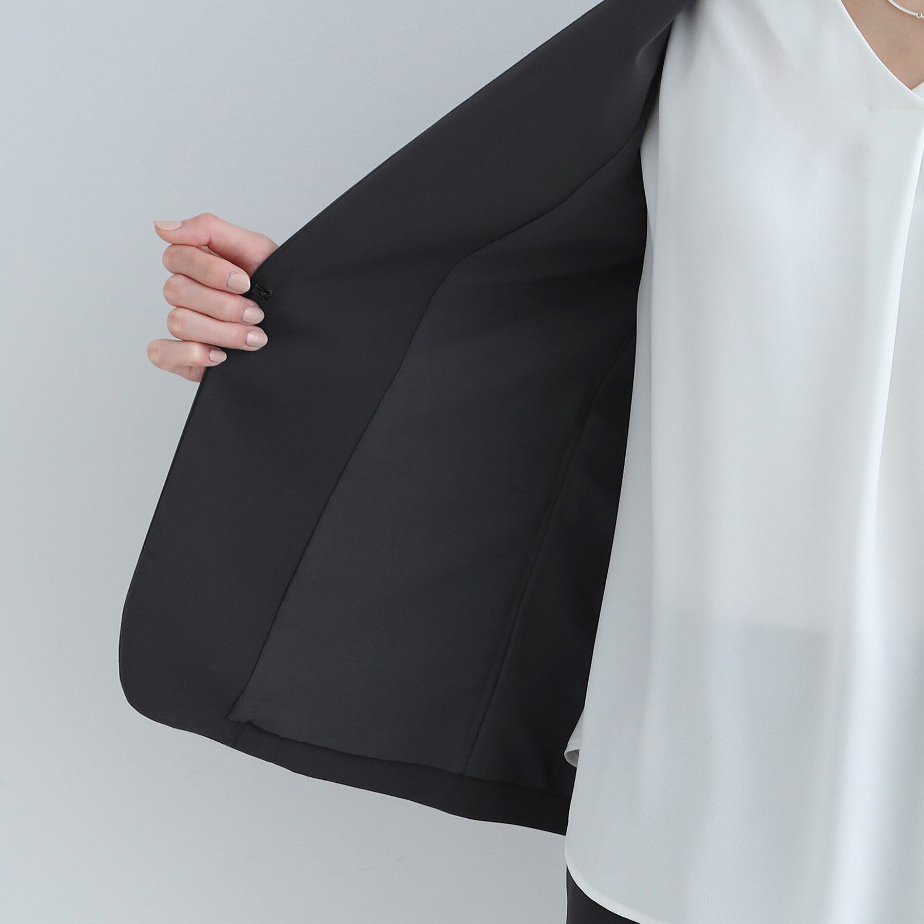 INDIVI「【定番スーツ/洗える/UVケア】ストレッチノーカラージャケット」|スーツ|