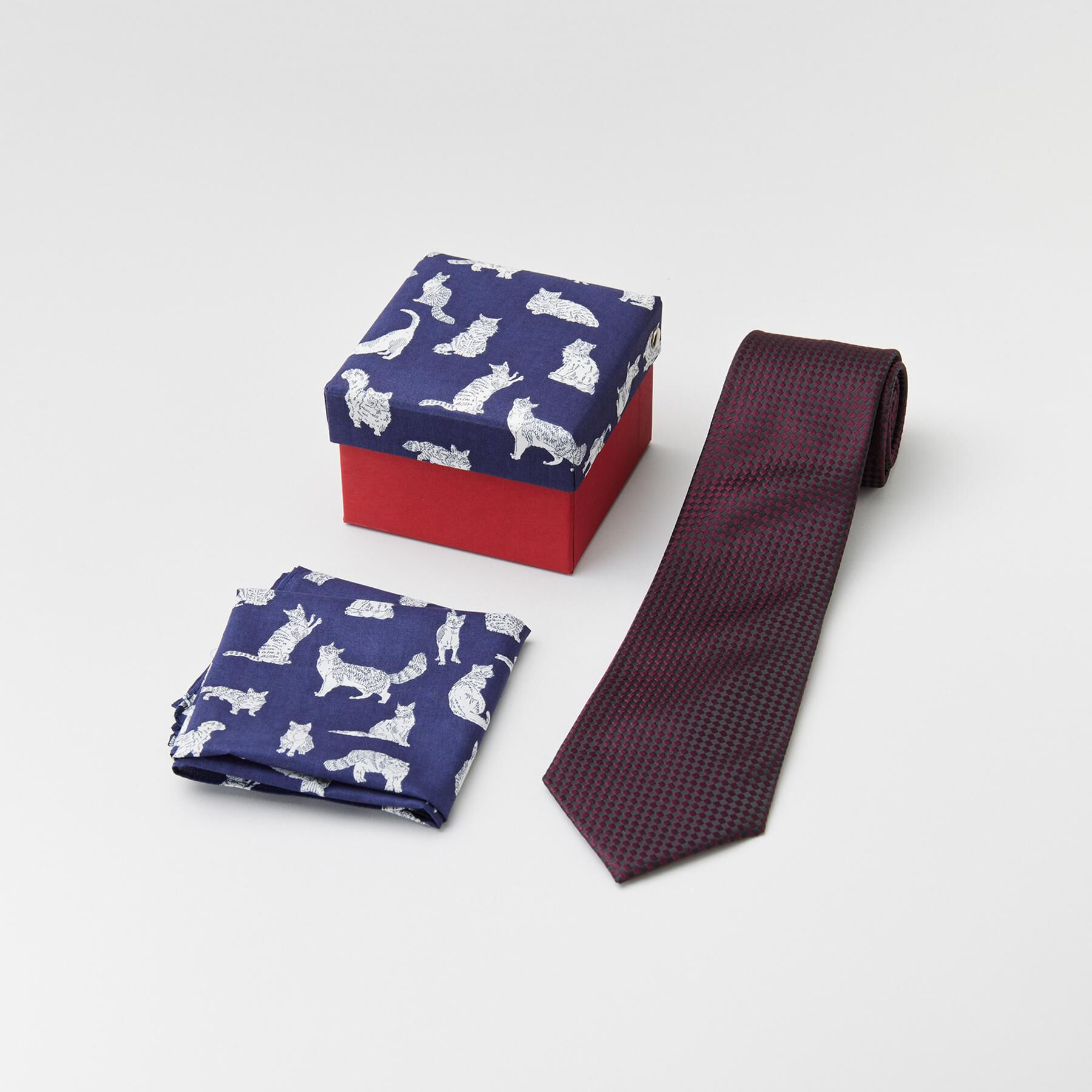 TAKEO KIKUCHI「【BOXセット】ベーシックネクタイ＆リバティハンカチ 特製ギフトセット」|ネクタイ・蝶ネクタイ|ボルドー(064)