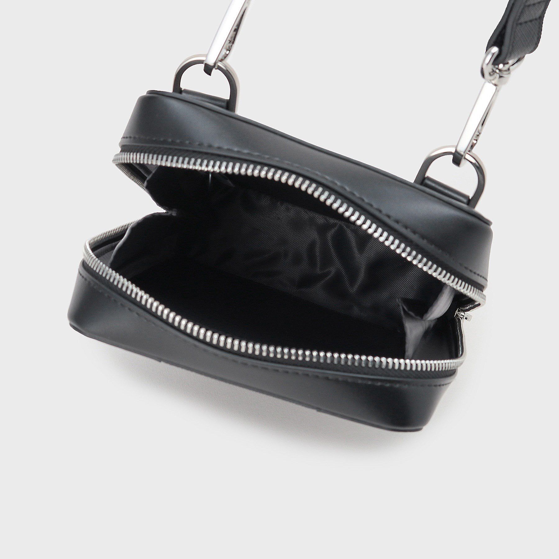 tk.TAKEO KIKUCHI「イントレ縦型ショルダー」|ショルダー・メッセンジャー|