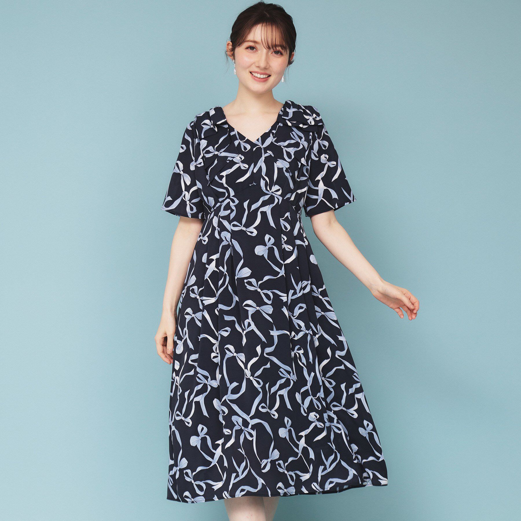 index「《美人百花掲載》リボン柄タックスリーブワンピース【洗濯機洗い可/イージーアイロン】」|ワンピース|ネイビー(194)