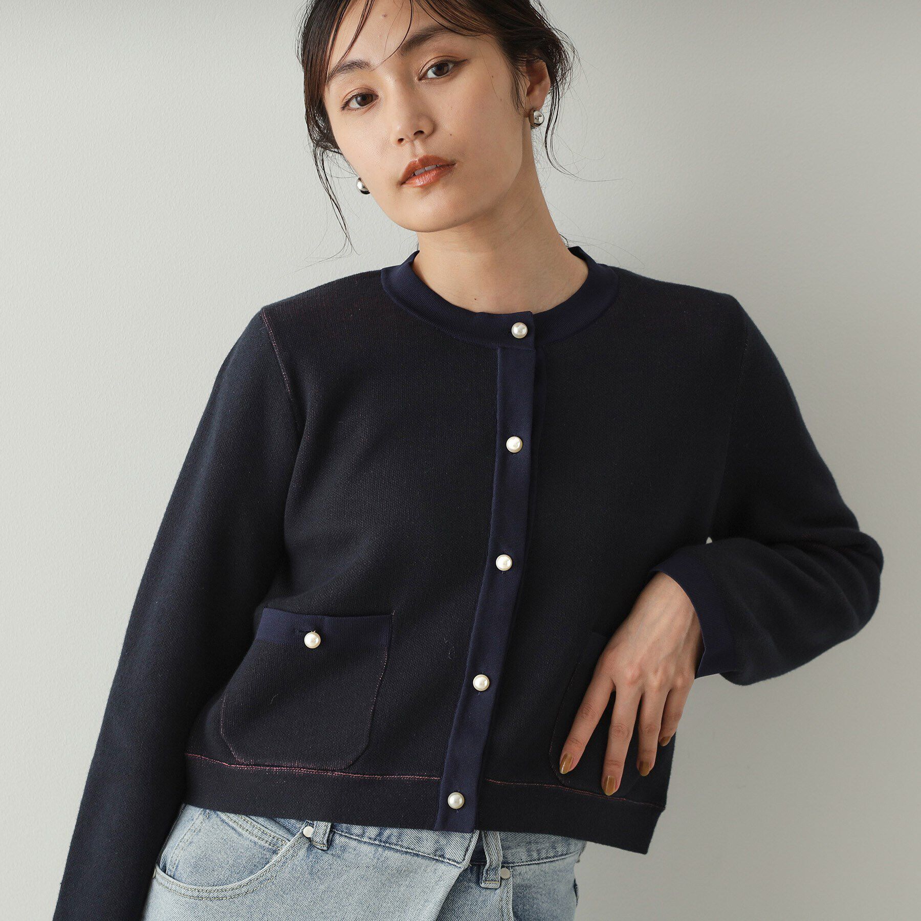 OPAQUE.CLIP「パール調ボタン配色ニットカーディガン【洗濯機洗い可】」|カーディガン|