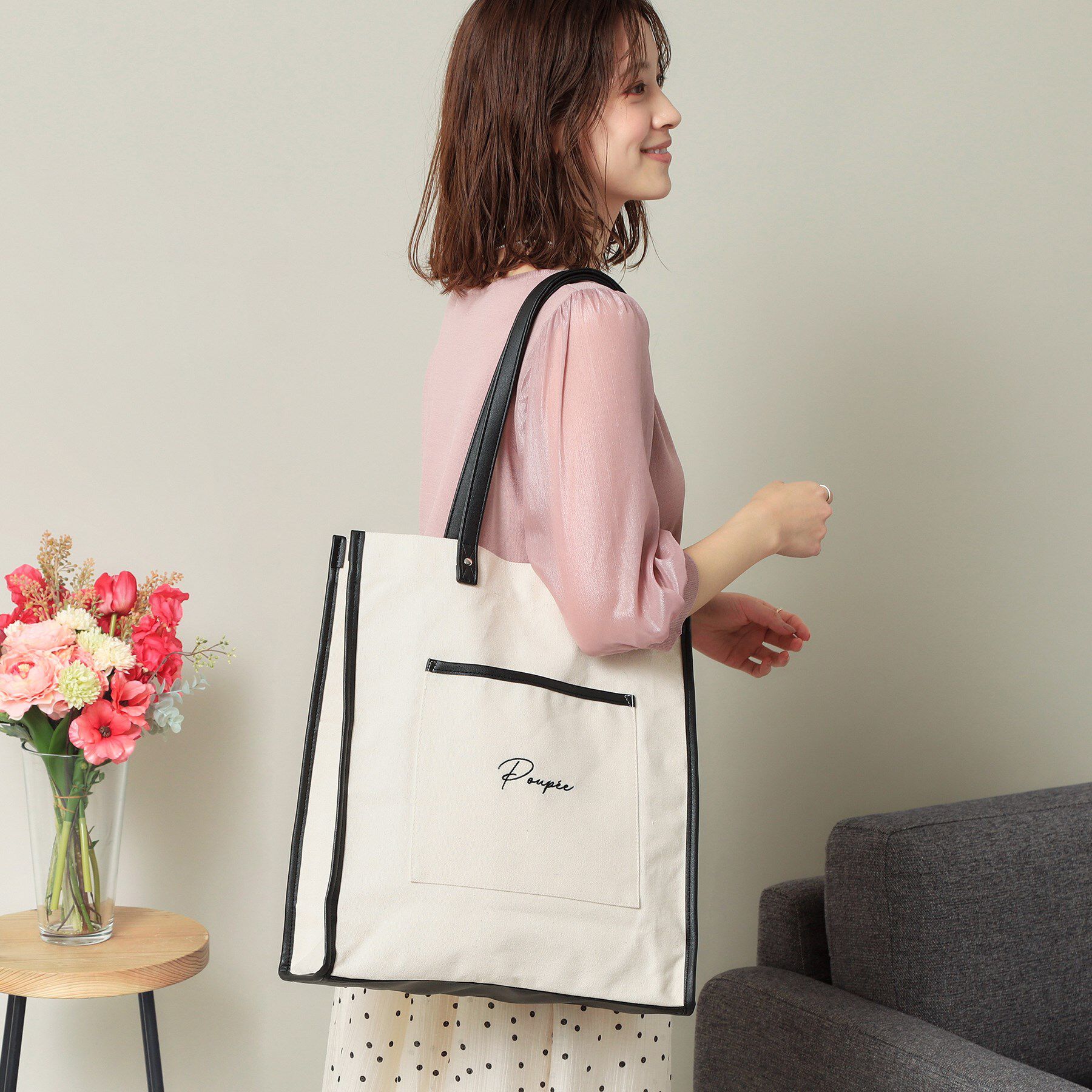 ITS&rsquo;DEMO「【推し活／A4対応】合皮パイピングキャンバストート」|トートバッグ|