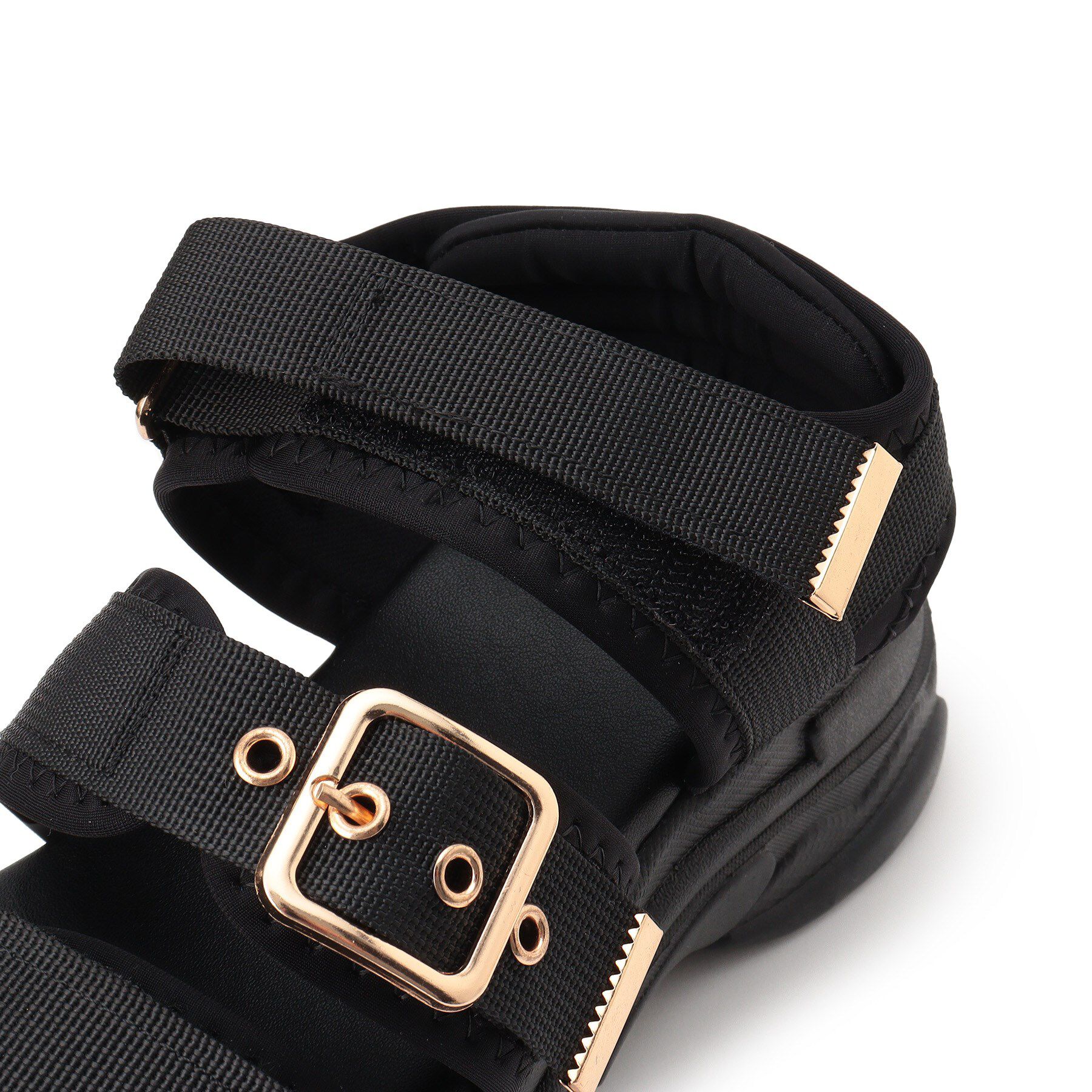 csT&P「軽量厚底ソール ゴールドベルトスポーツサンダル」|サンダル|