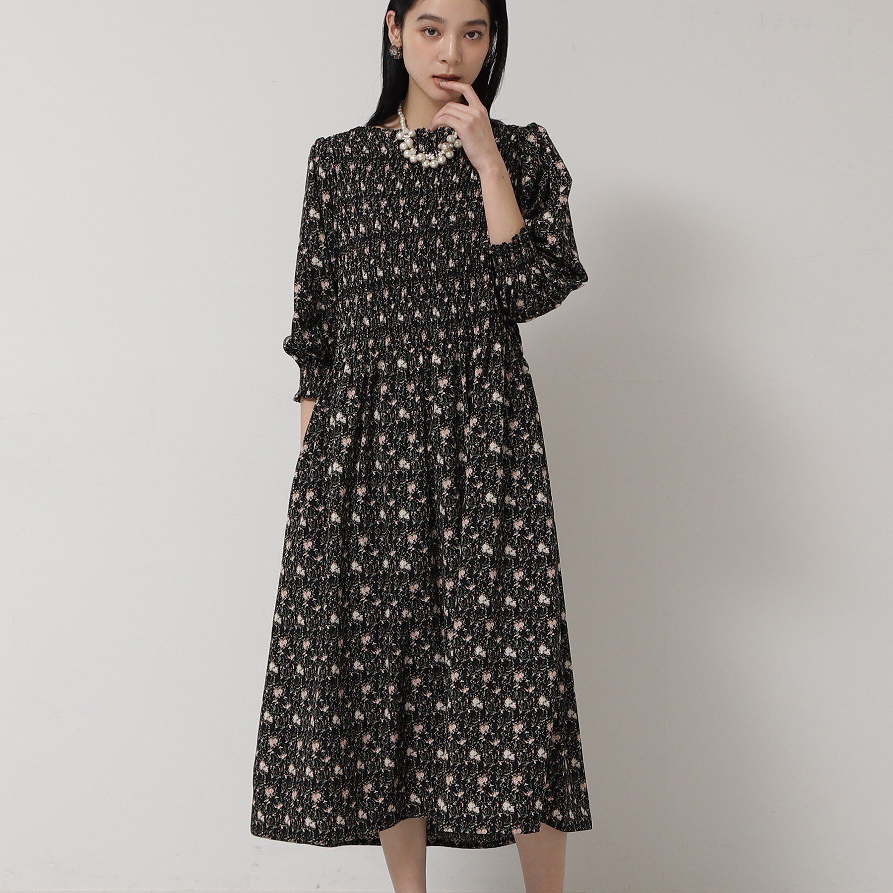 SunaUna「シャーリングフラワーワンピース」|ワンピース|