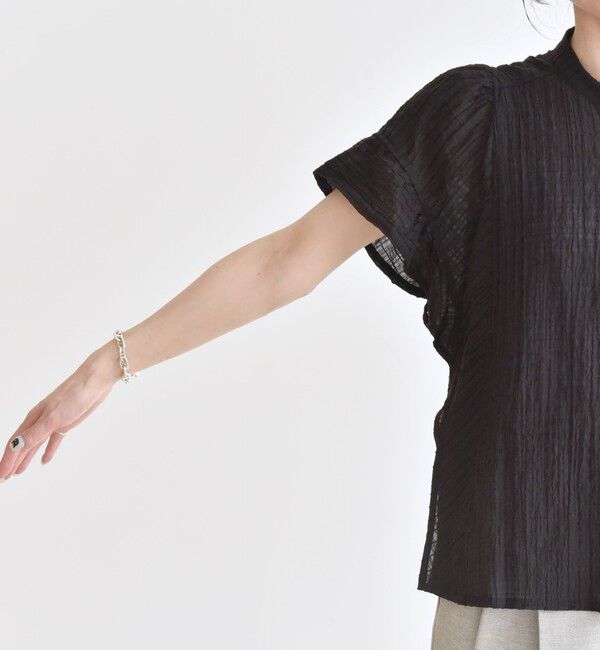 quaranciel「quaranciel:〈洗濯機可能〉スタンドカラー シアー フリル ハーフスリーブ ブラウス」|シャツ・ブラウス|