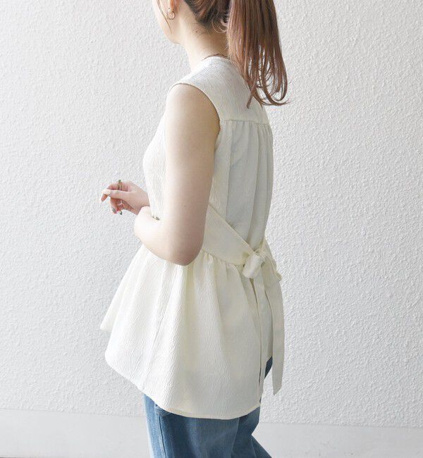 SHIPS any「SHIPS any:〈洗濯機可能〉サテン ジャカード ノースリ ペプラム リボン ブラウス」|シャツ・ブラウス|