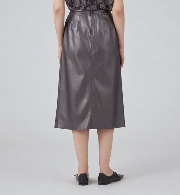 TOMORROWLAND collection「ロイヤルレザーライククロス アシンメトリープリーツスカート」|スカート|