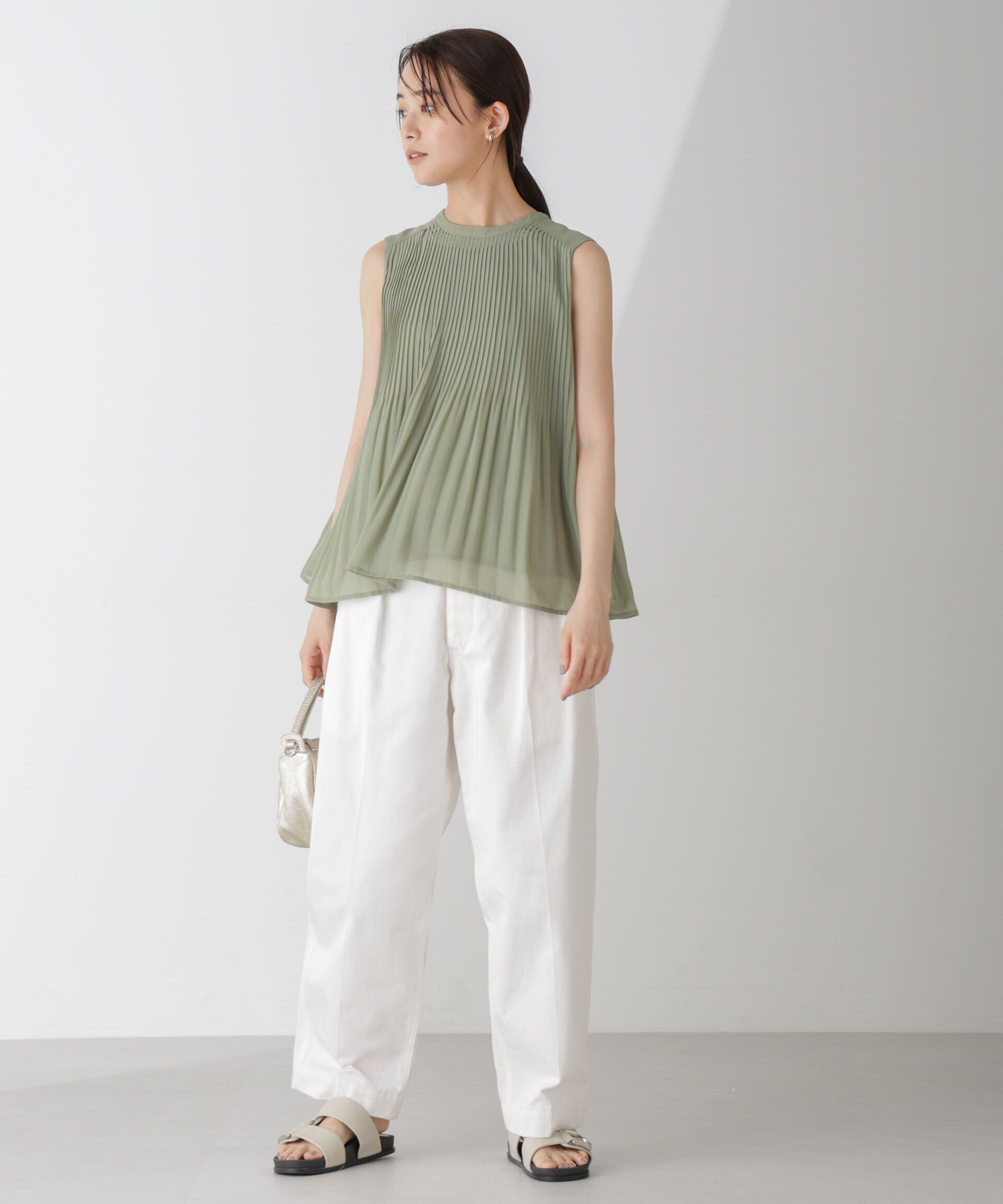 nano･universe「プリーツノースリーブブラウス」|シャツ・ブラウス|