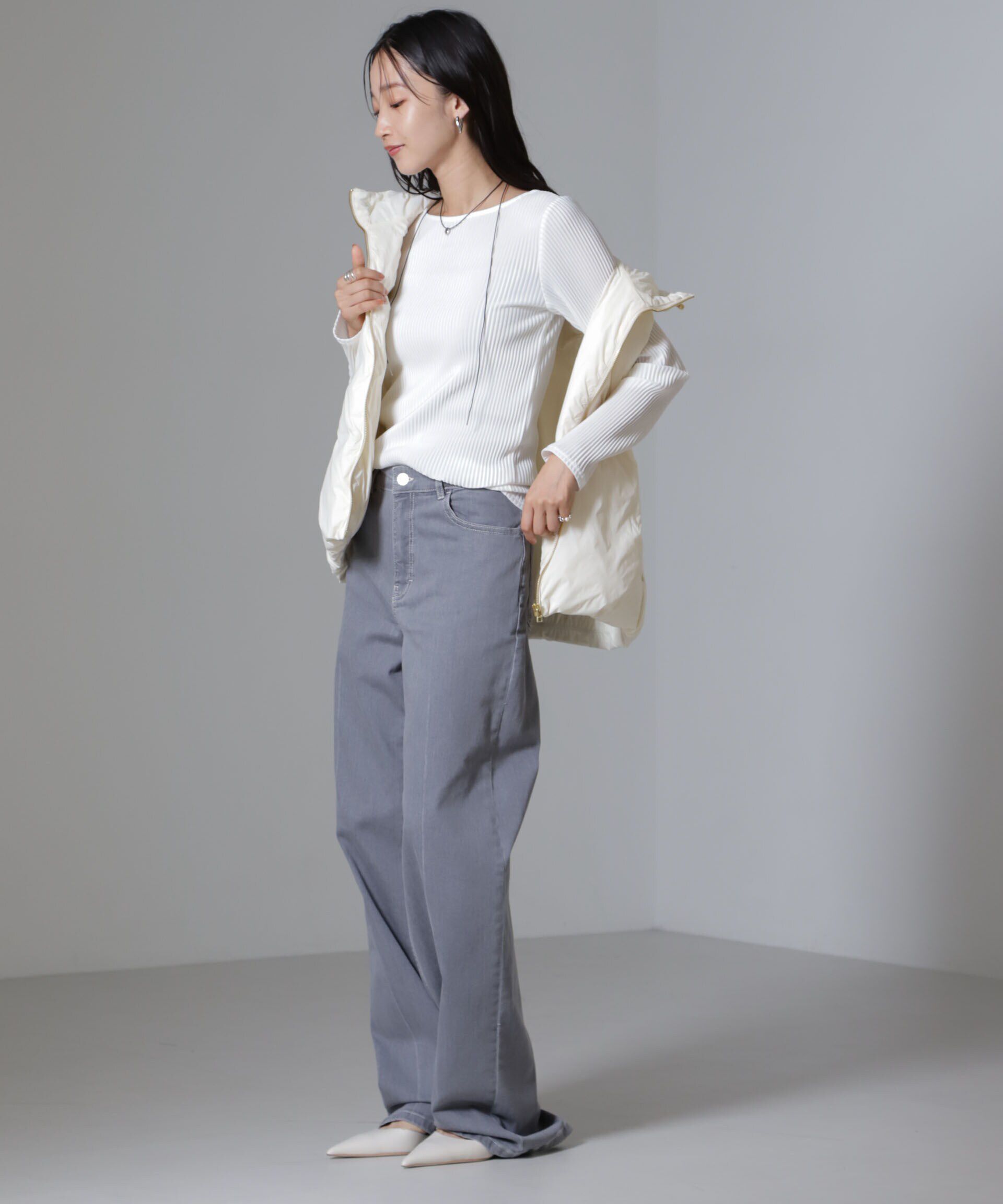 nano･universe「撥水加工ライトダウン フードジップアップベスト」|ダウン|