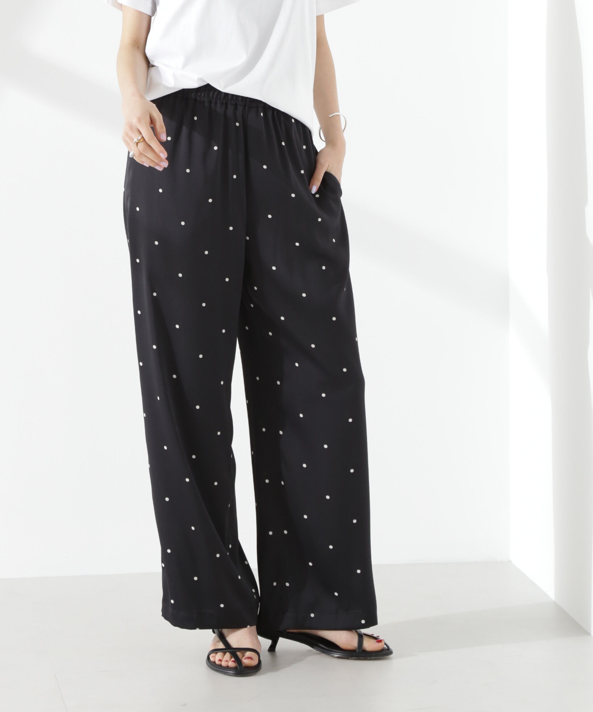 nano･universe「ドットリラクシーワイドパンツ(セットアップ可)」|チノ|ブラック