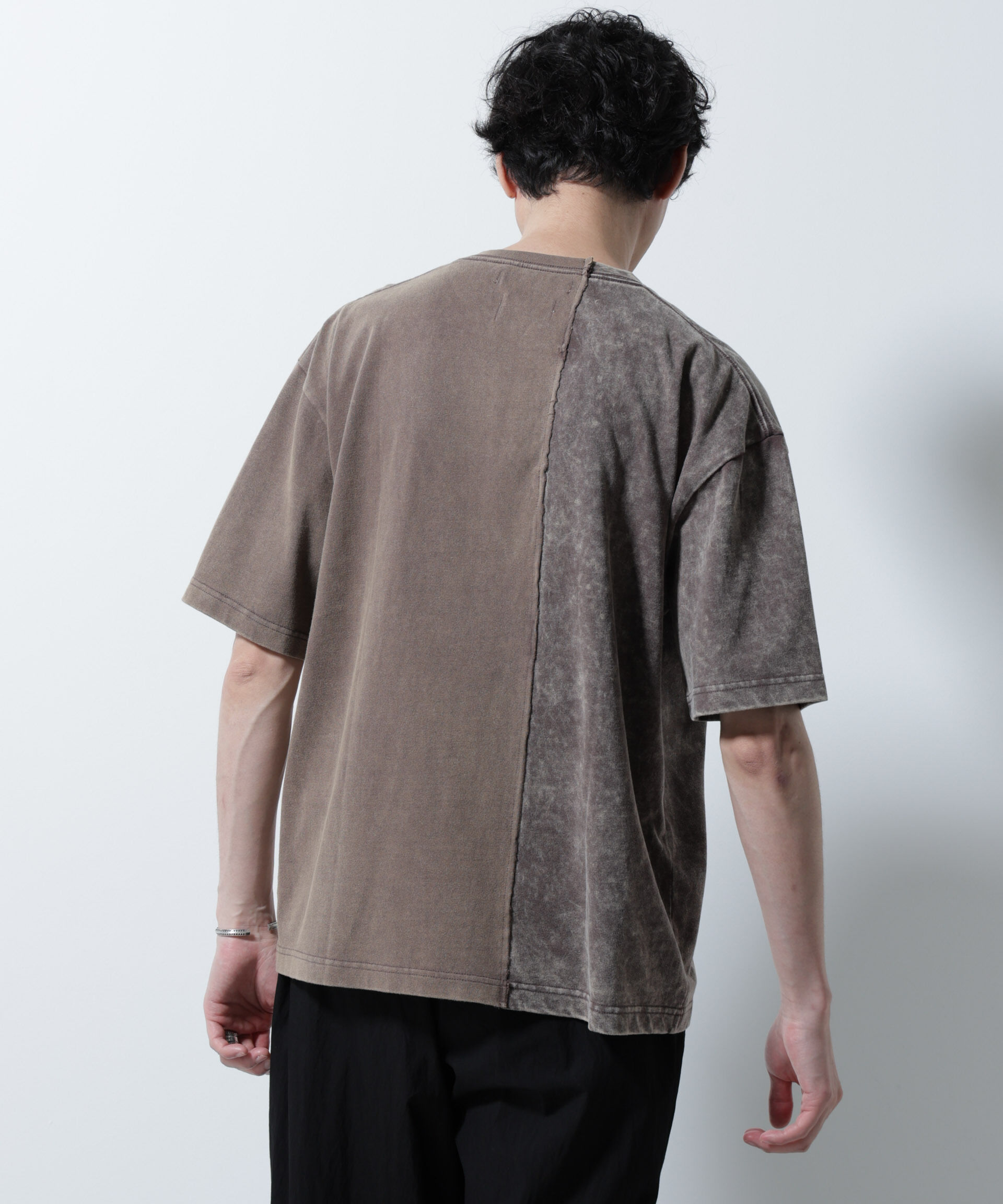 nano･universe「｢A-C-Z｣2トーンピグメントTシャツ 半袖」|Tシャツ・カットソー|