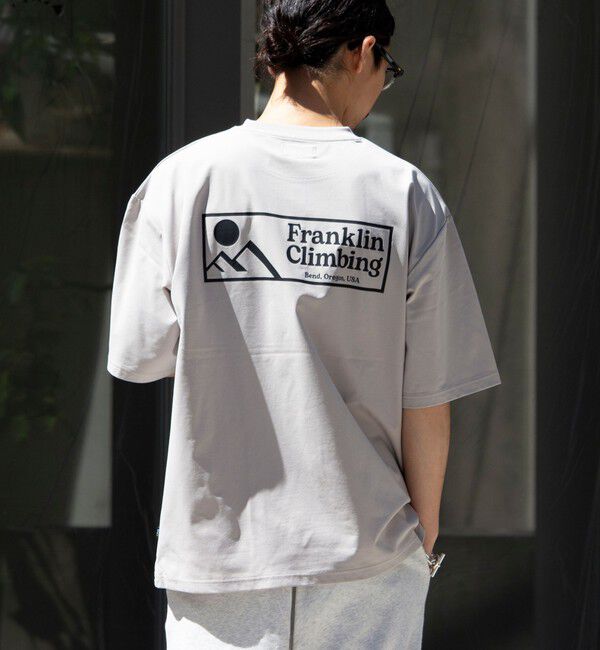 GLOSTER「【Franklin Climbing】FLEX TECH グラフィックバックプリント 半袖Tシャツ」|Tシャツ・カットソー|グレー