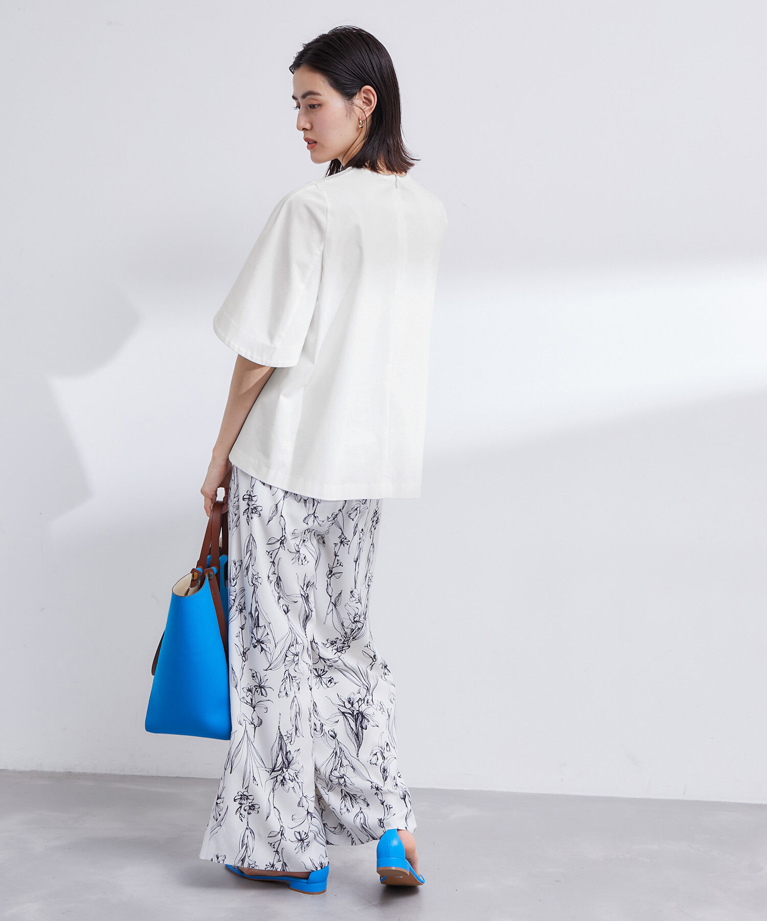 ROPE「【高評価】【エディター三尋木奈保さんコラボ】大人きれいめ ツヤ感Tシャツ」|Tシャツ・カットソー|