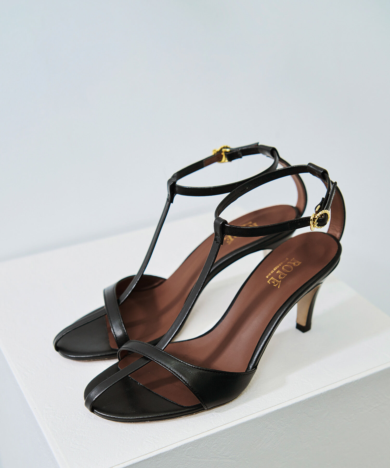 ROPE「【雑誌掲載】Ariel Sandal（アリエル サンダル）【メディア掲載】」|サンダル|ブラック(01)